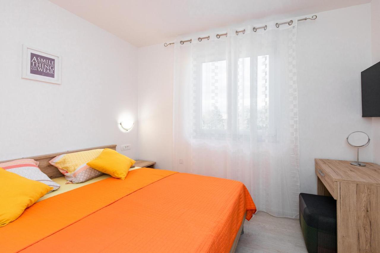 Apartman Ivona Na 1. Katu 马林斯卡 外观 照片